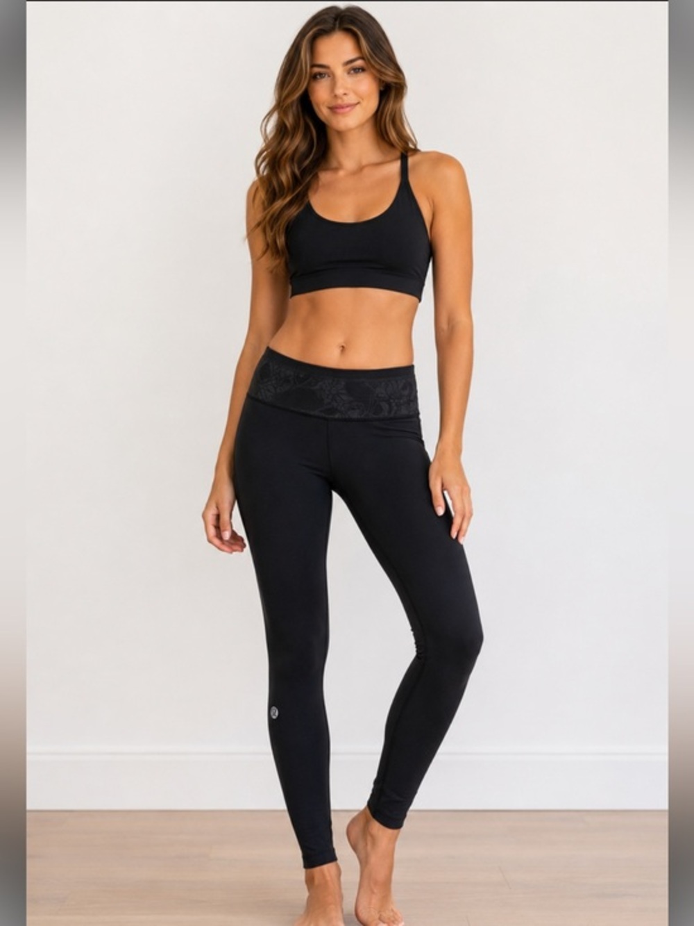 Lululemon Black Groove Style Yoga Leggings Floral Waistband Size 2